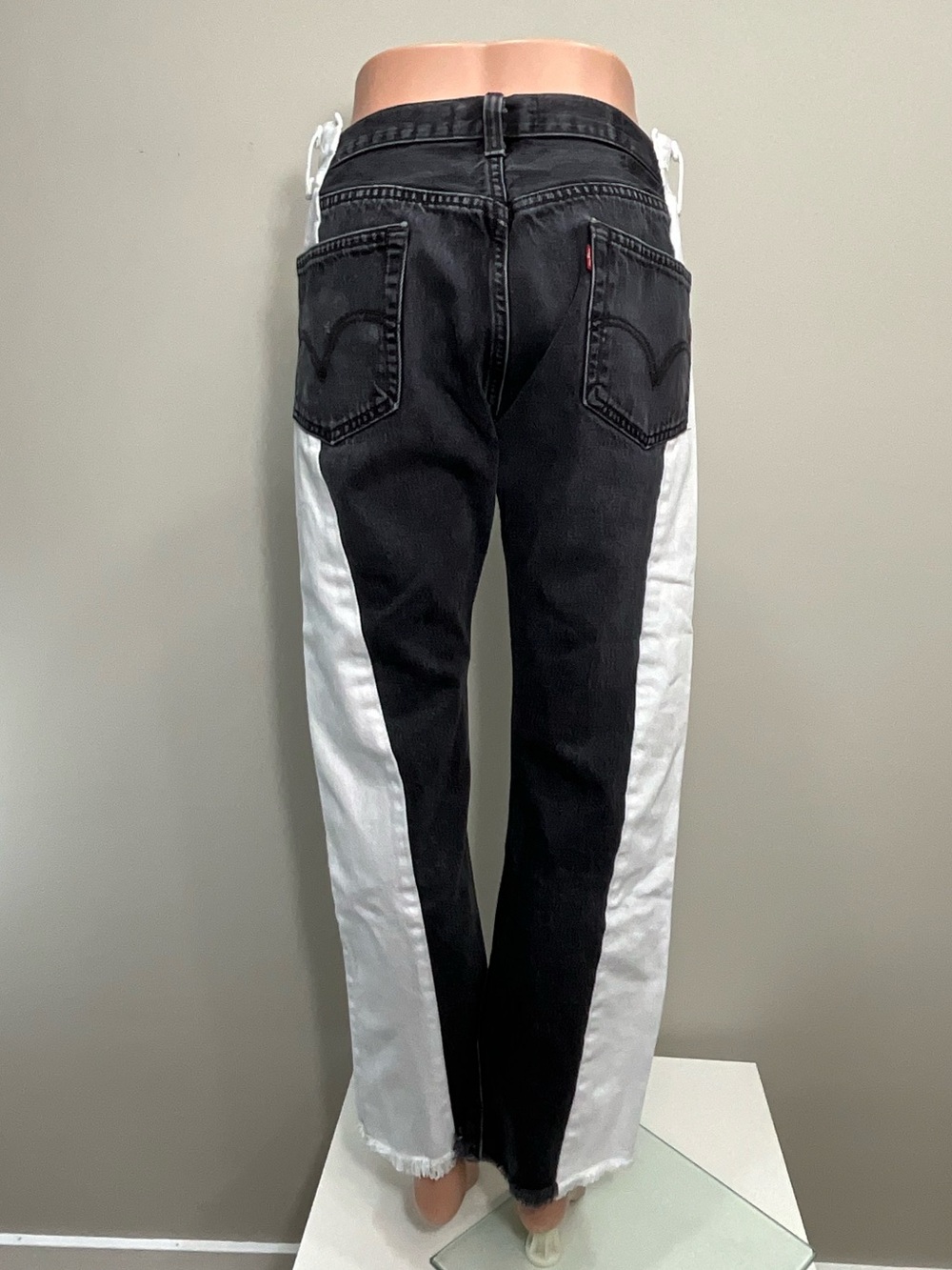 EB DENIM Levi’s Two Tone Black White Straight Leg High Rise Jeans Raw Hem 27